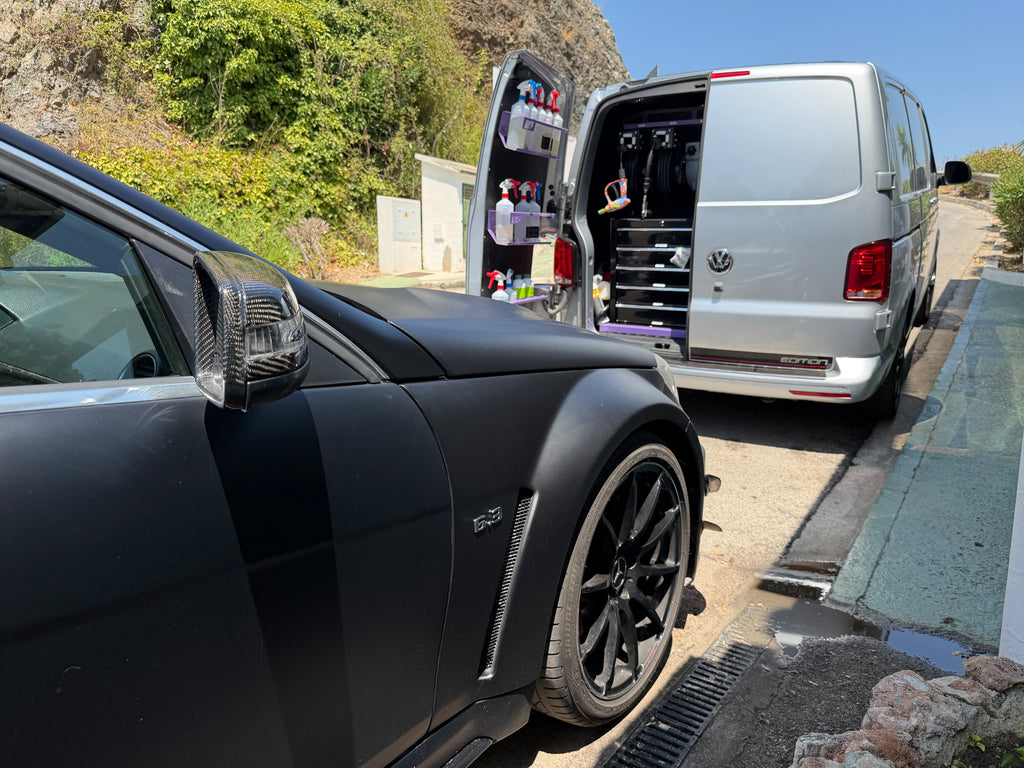 Premium mobile car wash service in Marbella
