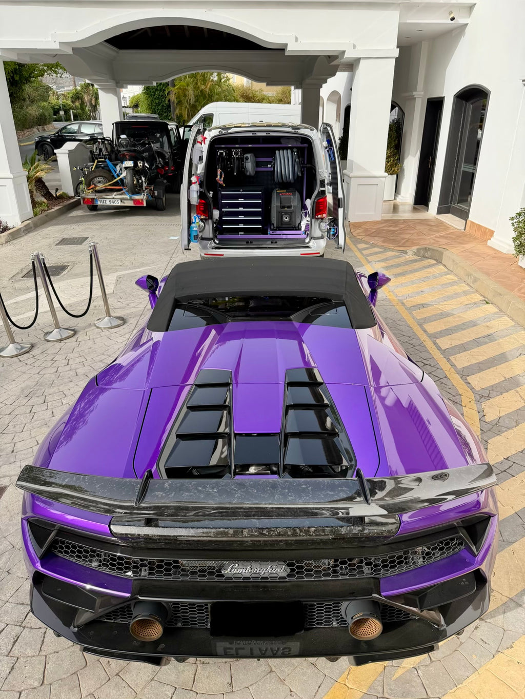 Premium mobile car wash service in Marbella